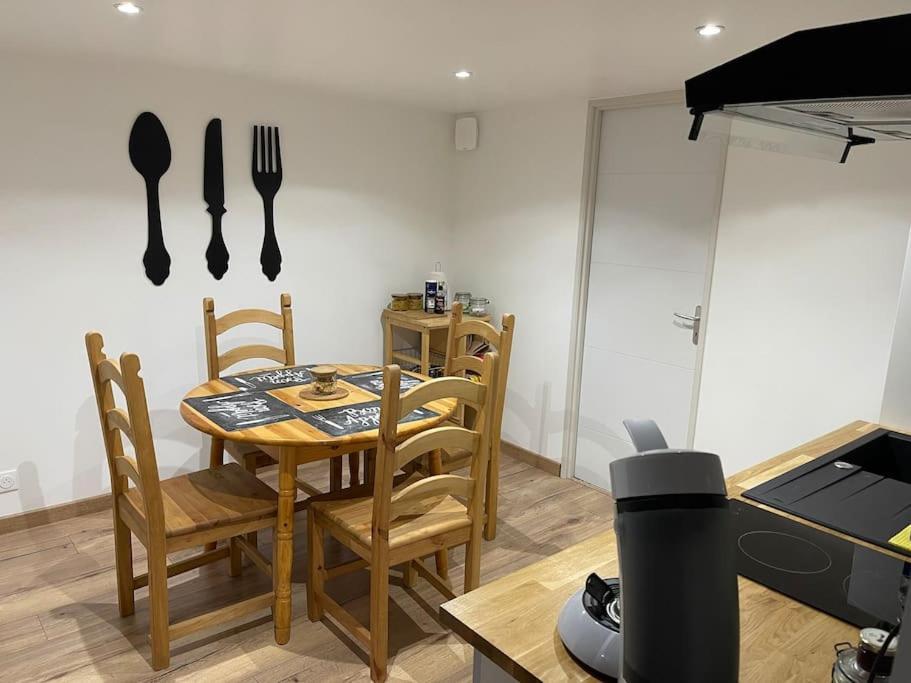 Appart 2 Pieces 35M2,Centre Ville, Parking Gratuit Bourges Zewnętrze zdjęcie